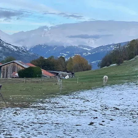 5 Personnes-1 Chambre- Longefoy-montalbert - *